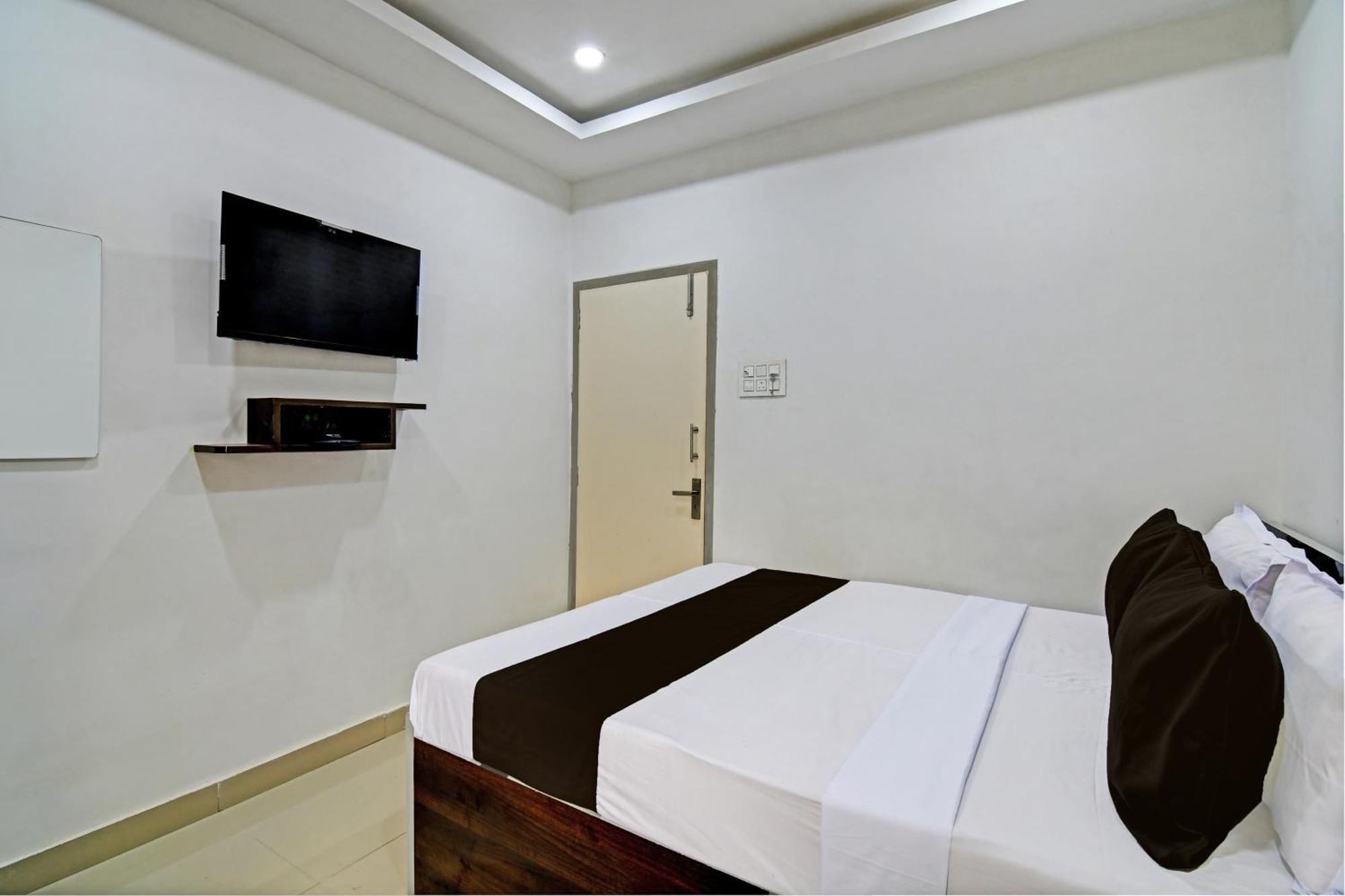 Hotel O Top 22 Calcutta Extérieur photo