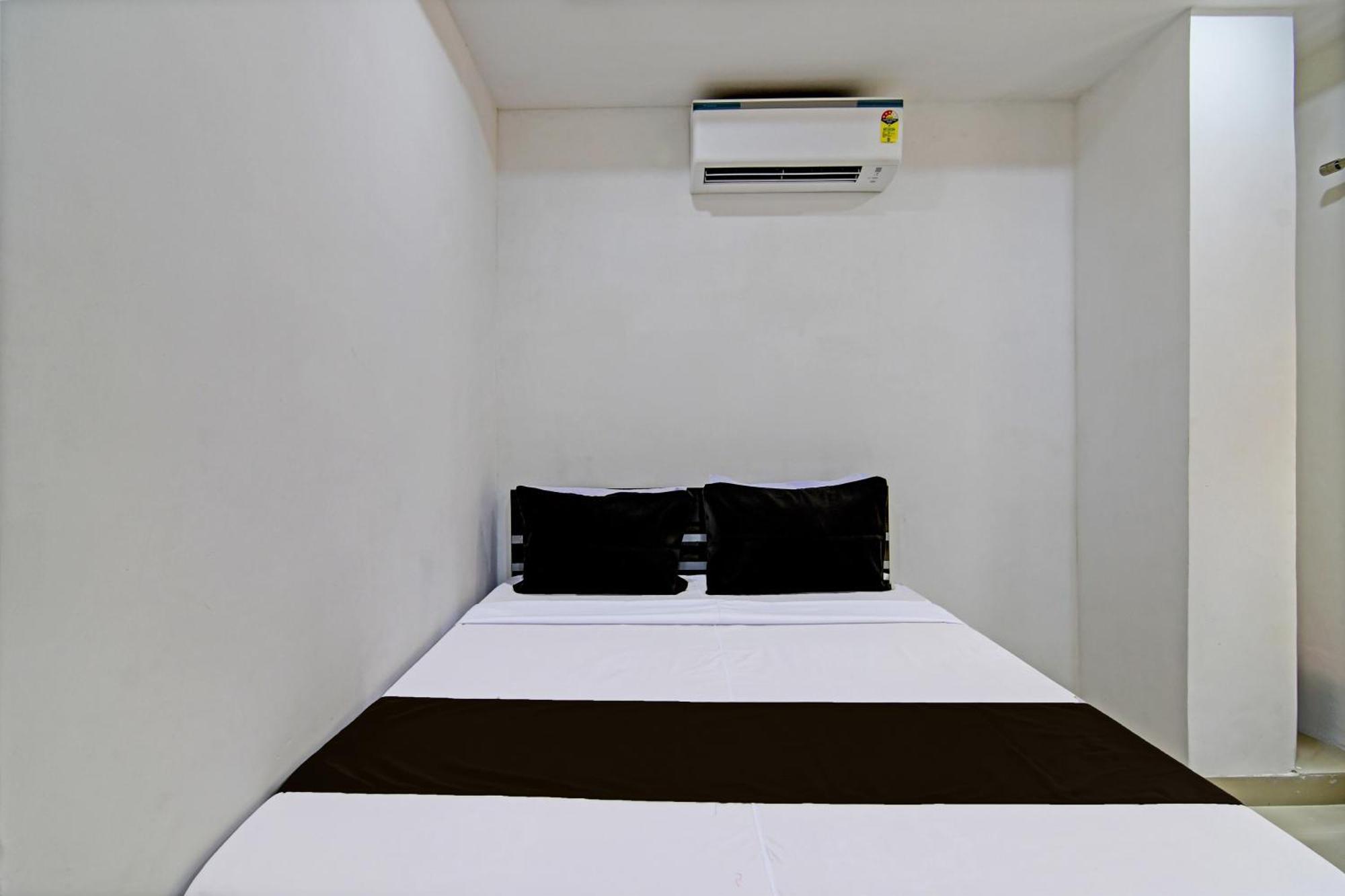 Hotel O Top 22 Calcutta Extérieur photo