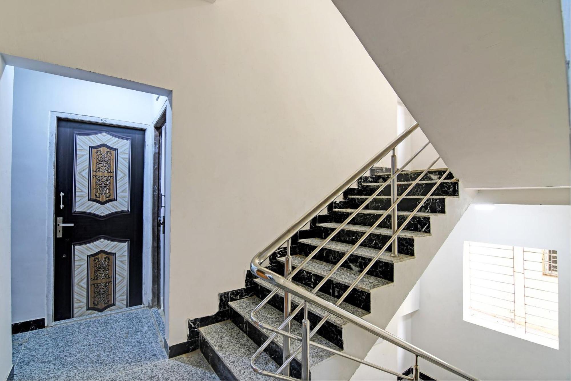 Hotel O Top 22 Calcutta Extérieur photo